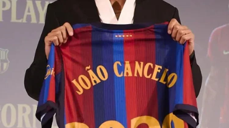 Barcelona Pulangkan Joao Cancelo, Kontrak hingga 2029