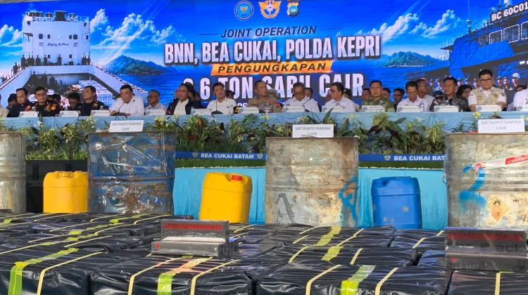 Bea Cukai-BNN Amankan 2,6 Ton Sabu Cair dari Kapal Berbendera Tanzania