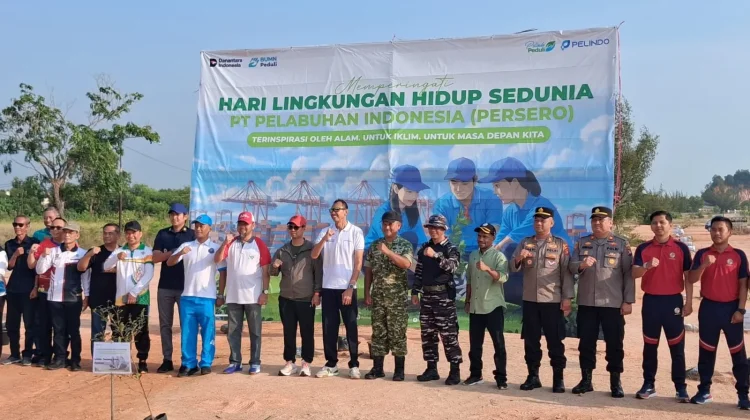 Coastal Area Karimun Dihijaukan dengan 600 Bibit Pohon