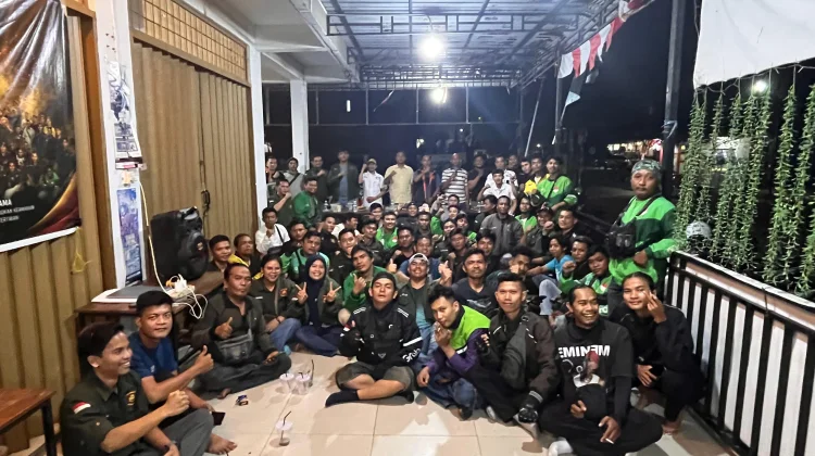 Pengemudi Ojol Keluhkan Parkir dan Debu Jalan