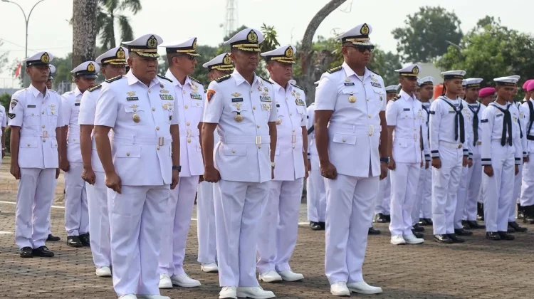 Kodaeral IV Ziarah ke TMP Pusara Bhakti Sambut HUT ke-81 TNI AL