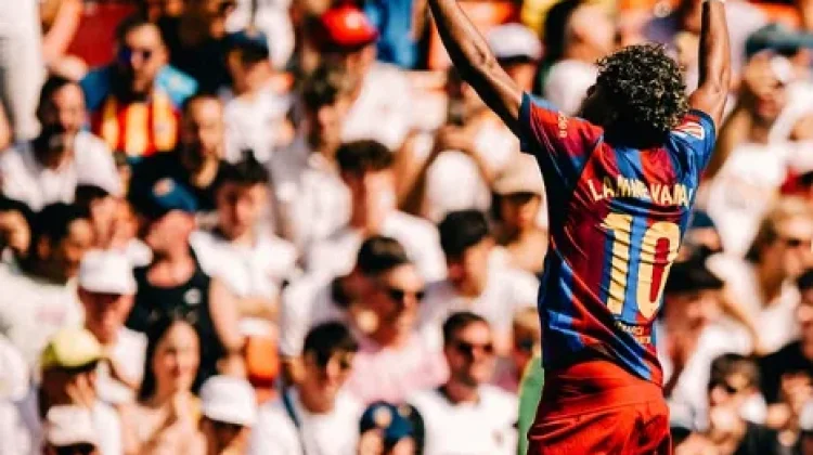 Lamine Yamal Bidik Trofi Liga Champions Bersama Barcelona