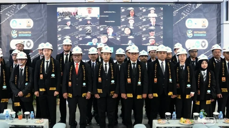Polibatam Kukuhkan Insinyur Angkatan VIII, Dorong Pembangunan Batam Berkelanjut