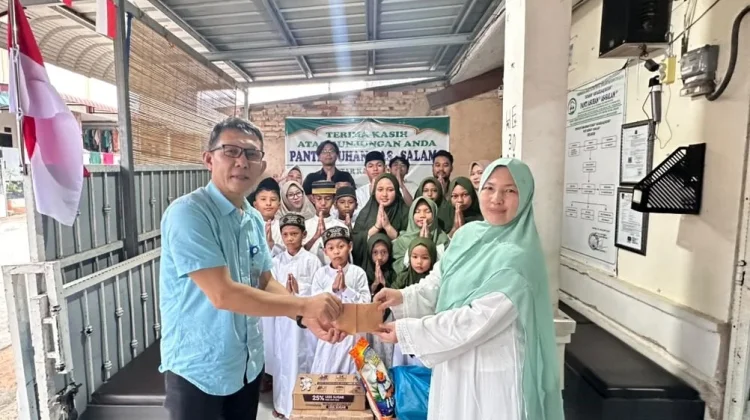 Peringati HUT ke-81, RRI Batam Salurkan Bantuan ke Panti Asuhan As-Salam
