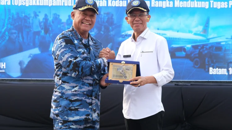 Komandan Lanud Hang Nadim Pimpin Puncak Latihan Penanganan Pasca Force Down
