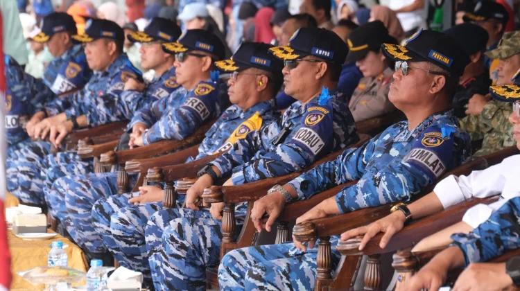 Komandan Lanud Hang Nadim Pimpin Puncak Latihan Penanganan Pasca Force Down