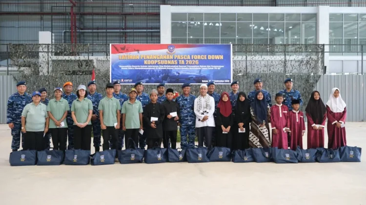 Pangkoopsudnas Berikan Santunan kepada Anak Panti Asuhan di Batam