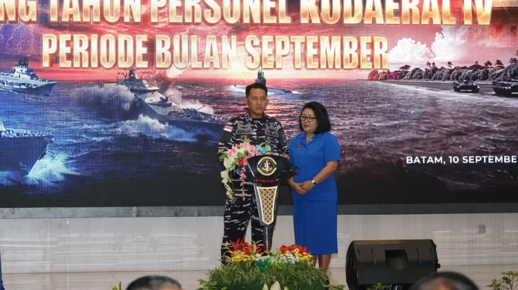 Kodaeral IV Gelar Apel Siaga dan Tasyakuran Hari Jadi ke-81 TNI AL