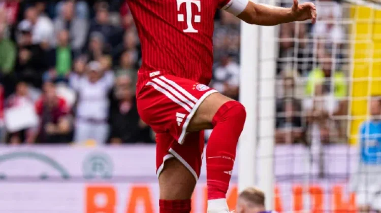 Harry Kane Bawa Bayern Munich Menang 2-1 atas Elversberg