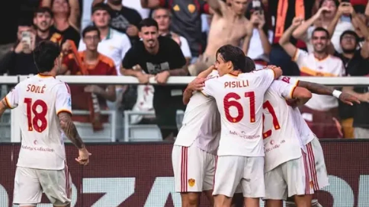 Roma Sempurna di Empat Laga, Siap Hadapi Inter di Puncak