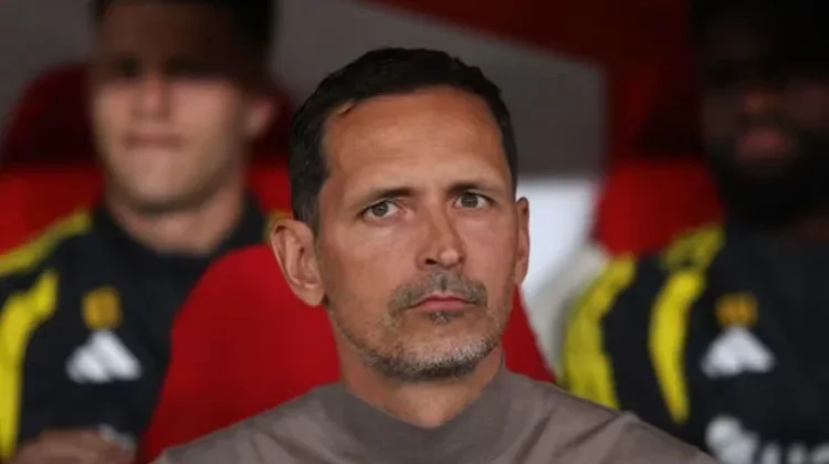 RC Lens Pecat Dino Toppmoeller setelah Enam Pertandingan