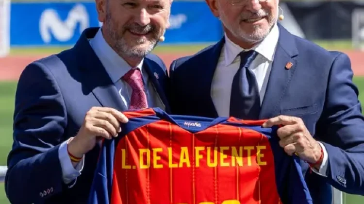 Timnas Spanyol Perpanjang Kontrak Luis de la Fuente hingga 2032