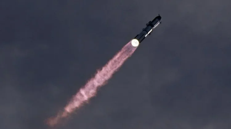 Starship Space X Berhasil Tiba di Orbit Bumi