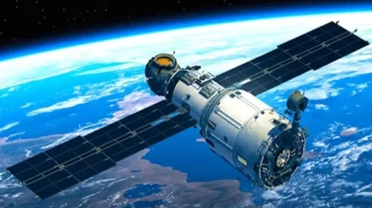 Internet Satelit Orbit Rendah Membuka Akses Internet di Wilayah Terpencil