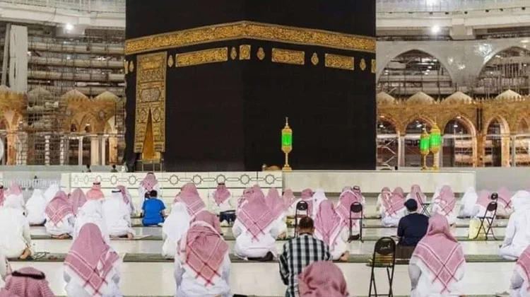 Lindungi 200.000 Jemaah Tiap Bulan, Kemenhaj Tegaskan Travel Wajib Berizin