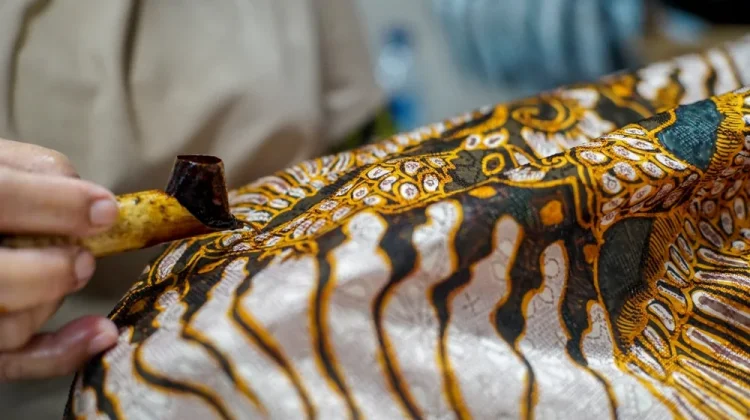 Batik Jawa, Warisan Tradisi yang Terus Hidup di Tengah Zaman