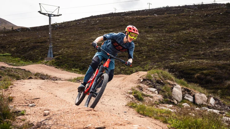 Mountain Bike, Olahraga Sepeda di Medan Menantang