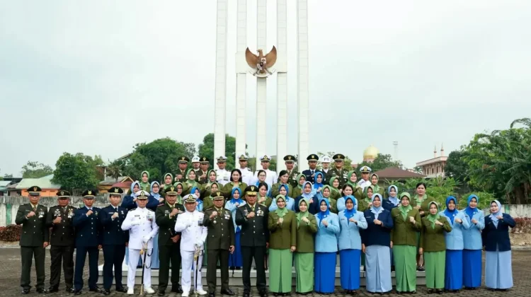 Lanud Hang Nadim Ikuti Ziarah Nasional HUT ke-81 TNI di TMP Bulang Gebang