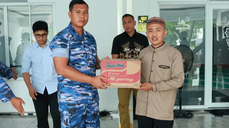 HUT ke-81 TNI, Lanud Hang Nadim Salurkan Bantuan untuk Yayasan Al Fateh dan ODGJ