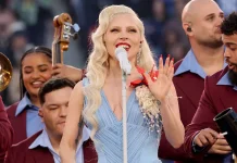 Lady Gaga Kejutkan Dunia di Super Bowl LX Halftime