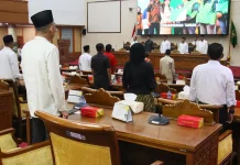 Rapat Paripurna DPRD Batam Tunda Laporan Pansus Ranperda Adminduk