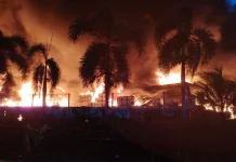 Pabrik Karet di Kawasan Industri Sengkang Johor Terbakar
