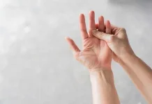 Berbagai Penyebab Telapak Tangan Sakit