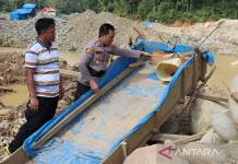 [Hoaks] TNI Temukan 41 Ton Ilegal dari WNA