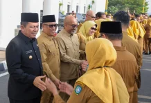 Apel Perdana, Ansar Ajak ASN Pemprov Tingkatkan Kinerja dan Perkuat Solidaritas