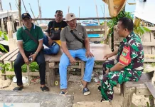 Babinsa Sekupang Ingatkan Warga Utamakan Keselamatan Saat Bekerja