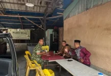 Babinsa Bukit Tempayan Manfaatkan Lebaran Perkuat Kewaspaan Warga Batam