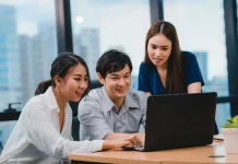 Banyak Pekerja Singapura Overqualified namun Pilihan Sendiri