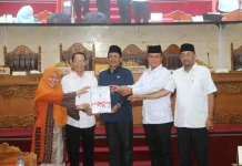Paripurna DPRD Batam Bahas Revisi Perda Sampah