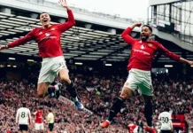 Fans Man United Beri Penghormatan, Malam Emosional Berujung Kemenangan Dramatis