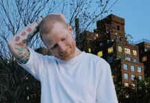 Ed Sheeran Tampil Beda, Tetap Lanjut Tur
