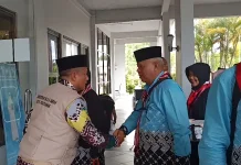 Ratusan Jamaah Calon Haji Pontianak Kloter XVI Sampai di Asrama Haji Batam