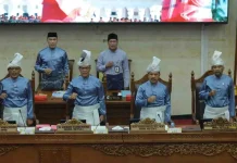 Paripurna DPRD Batam Bentuk Pansus Ranperda Persampahan
