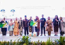 Wagub Nyanyang Tekankan Peran Perempuan di Hardiknas 2026