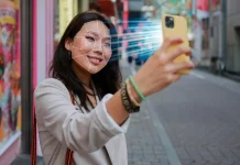 Komdigi Pastikan Data Pemindaian Wajah untuk SIM Baru Disimpan di Kemendagri