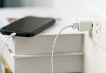 Membiarkan Elektronik Tercolok di Stopkontak Itu Tetap Makan Listrik Lohh