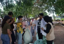Ratusan Relawan Bersihkan Pesisir Tanjung Uma, Hampir Satu Ton Sampah Terkumpul