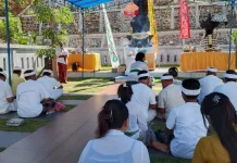 Penyuluh Kemenag Batam Sampaikan Dharma Wacana Hari Suci Galungan di Polda Kepri