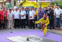 Gubernur Ansar Minta Permainan Rakyat Dijadikan Daya Tarik Wisata Budaya