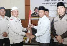 379 Jemaah Haji Kloter 25 Debarkasi Batam Tiba di Tanah Air