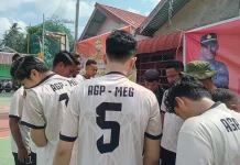 Pererat Bersama Warga, Karyawan PT Makmur Elok Graha Berpartisipasi Turnamen Voli