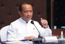 [Hoaks] Bahlil: Pengguna HP Bakal Dikenakan Pajak Mulai 2027