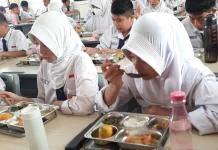 DPR Minta Pemerintah Pisahkan Anggaran MBG dari Dana Pendidikan Usai Putusan MK