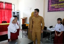 Bupati Iskandarsyah Pastikan Kesehatan Anak di Sekolah
