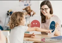 [Hoaks] Vaksinasi Menyebabkan Autisme