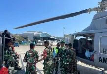 Helikopter TNI AL Salurkan Bantuan Gempa ke Wilayah Terisolasi NTT